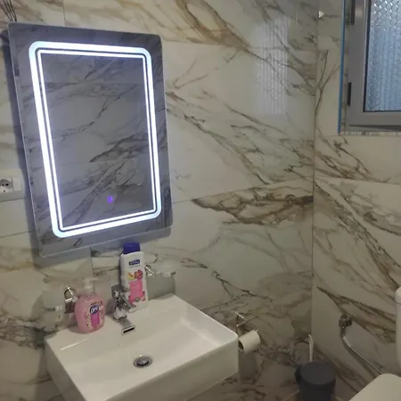 Memo House Apartamento Kelcyre